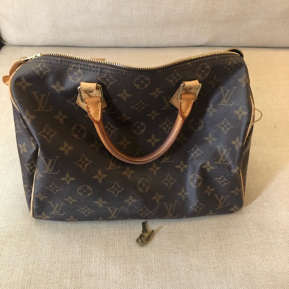 Louis Vuitton Handbags - 100% Authentic - Louis Vuitton Speedy 30